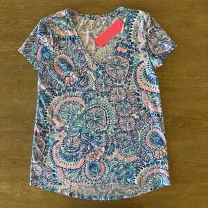 NEW Lilly Pulitzer Etta V-Neck Top-Blue Grotto Ocean Print Short Sleeve Tee-Sz S